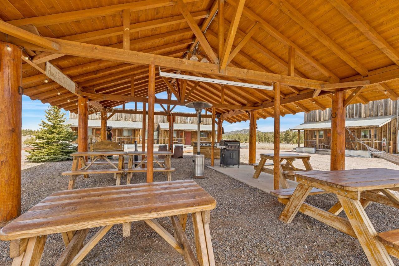 ウィリアムズ トラッパーズ ランデブー Bed & Breakfast エクステリア 写真