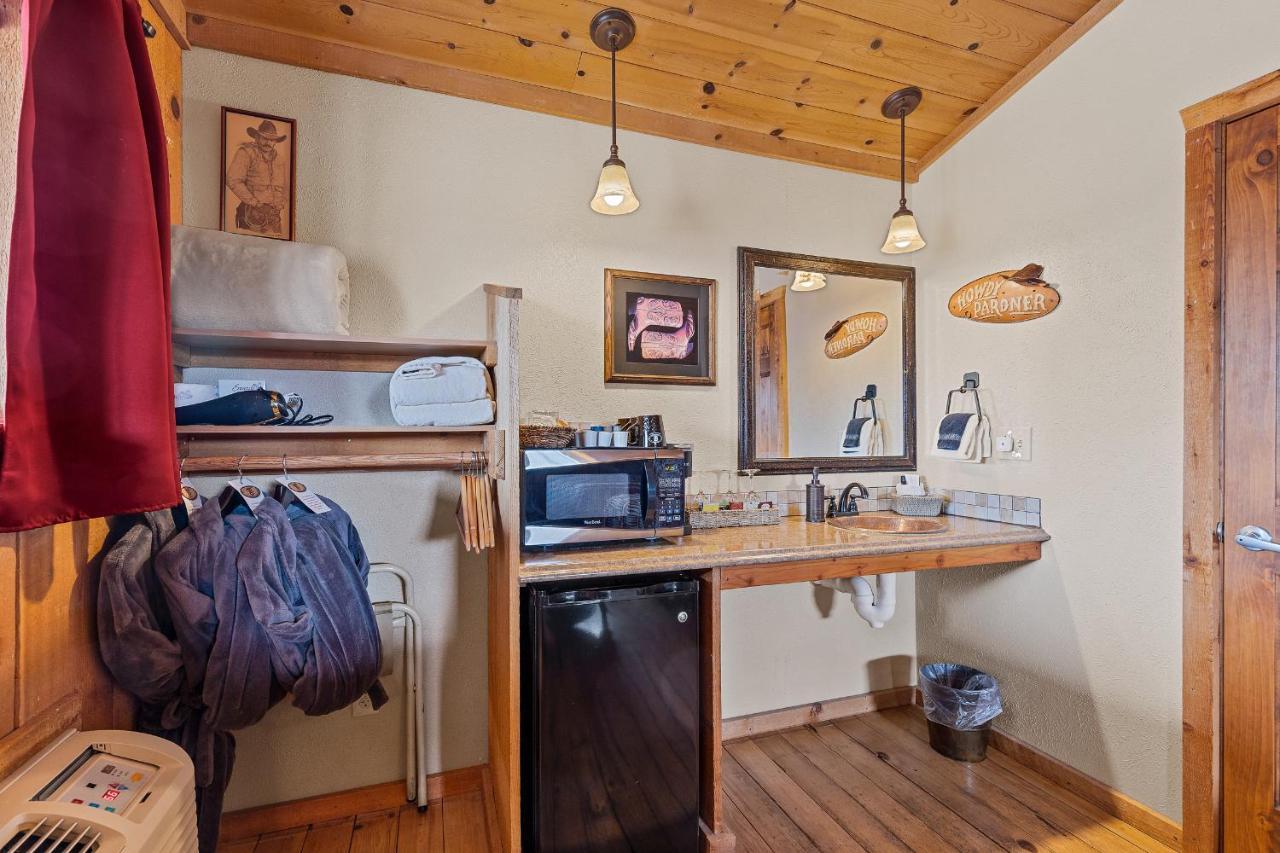 ウィリアムズ トラッパーズ ランデブー Bed & Breakfast エクステリア 写真