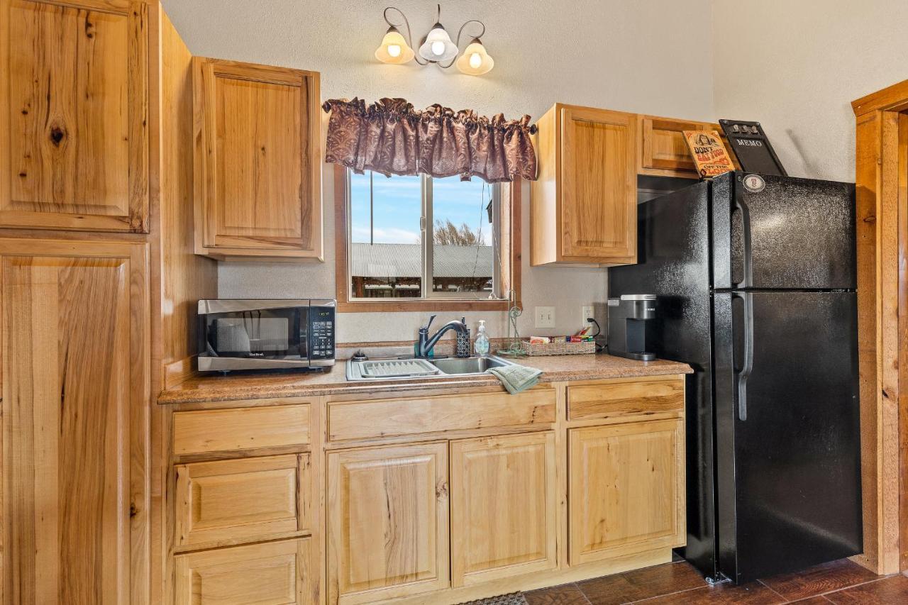 ウィリアムズ トラッパーズ ランデブー Bed & Breakfast エクステリア 写真
