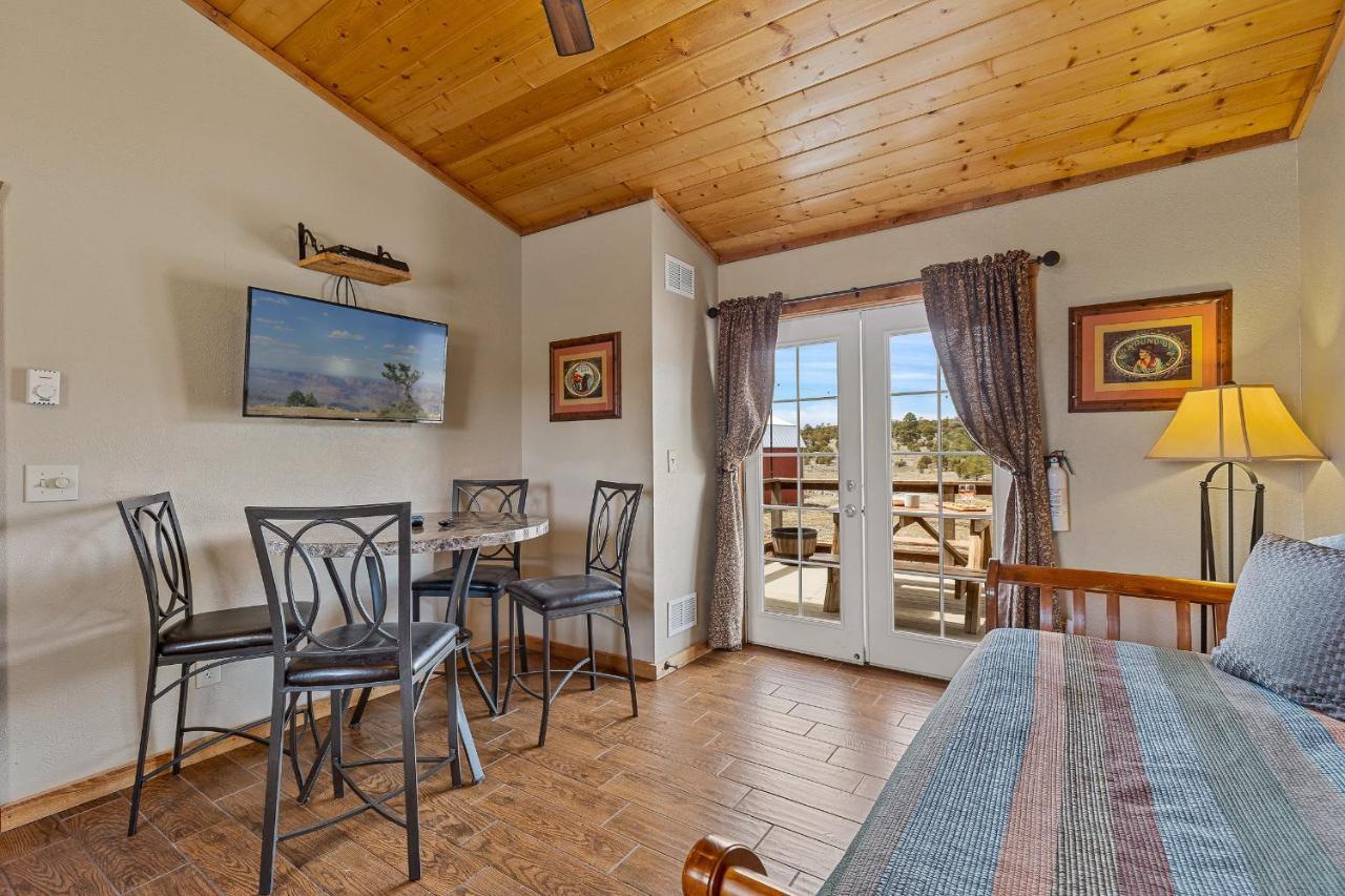 ウィリアムズ トラッパーズ ランデブー Bed & Breakfast エクステリア 写真