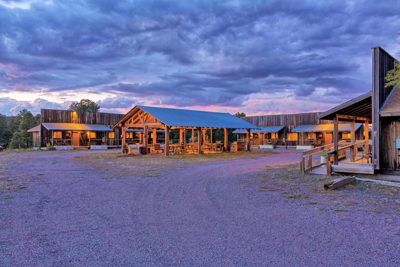 ウィリアムズ トラッパーズ ランデブー Bed & Breakfast エクステリア 写真
