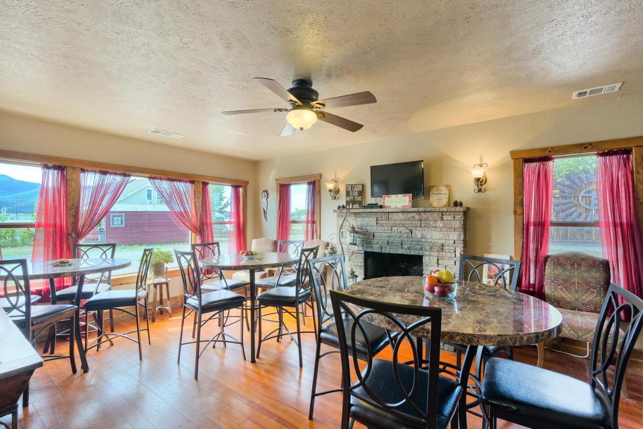 ウィリアムズ トラッパーズ ランデブー Bed & Breakfast エクステリア 写真