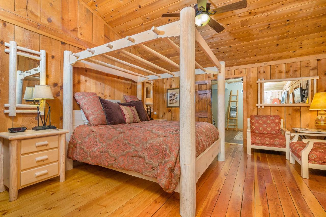 ウィリアムズ トラッパーズ ランデブー Bed & Breakfast エクステリア 写真